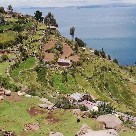 Taquile Hospedaje Mario Huillanopampa Buitenkant foto