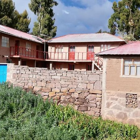 Taquile Hospedaje Mario Huillanopampa Buitenkant foto