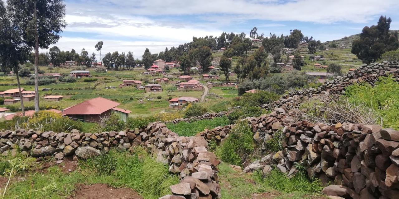 Taquile Hospedaje Mario Huillanopampa Buitenkant foto