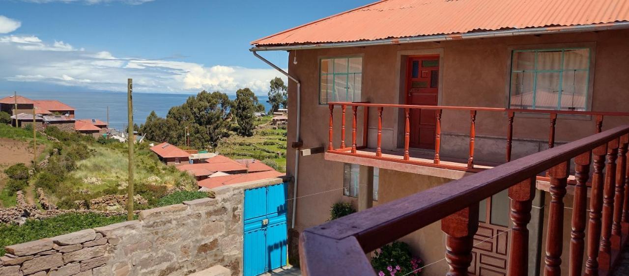 Taquile Hospedaje Mario Huillanopampa Buitenkant foto